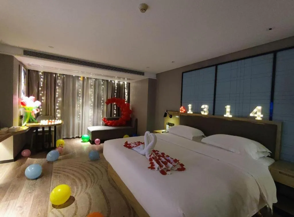 Bed in Echarm Hotel Nanning Qingxiu Mountain