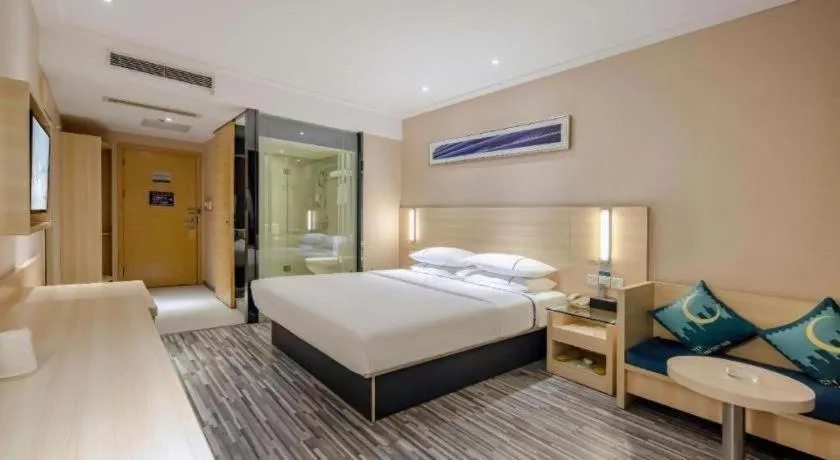 Bed in City Comfort Inn Guangzhou Renhe Metro Station Huatong Plaza
