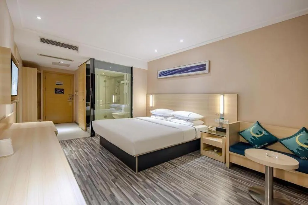 Bed in City Comfort Inn Guangzhou Renhe Metro Station Huatong Plaza