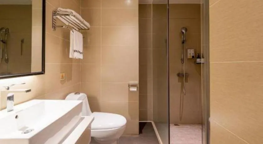 JTOUR Inn Yulin Railway Station Industrial Products Market