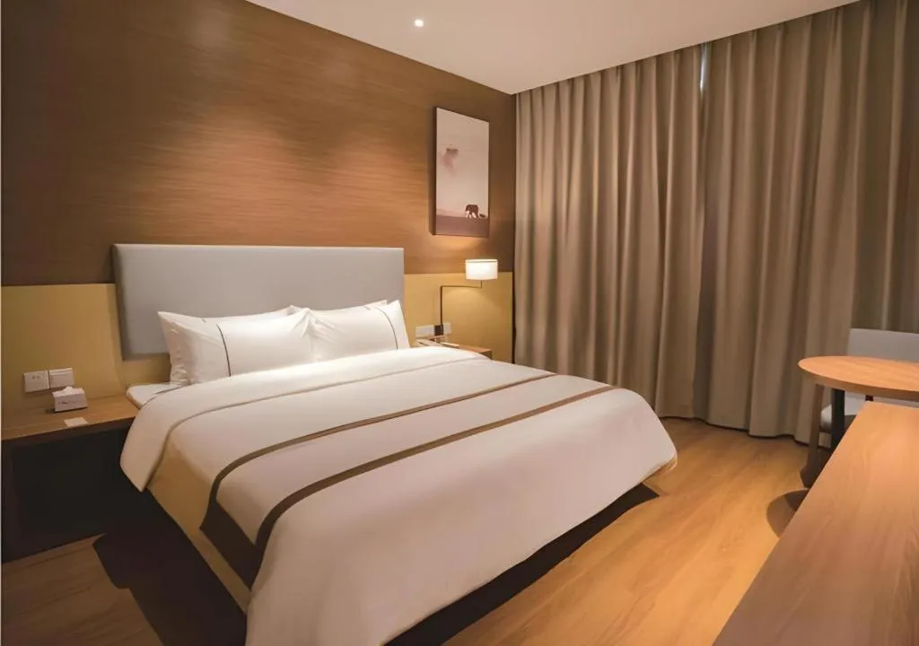 Bed in JTOUR Inn Yulin Railway Station Industrial Products Market