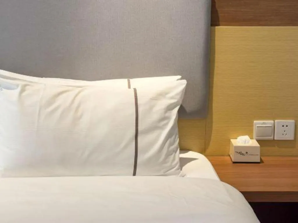 Bed in JTOUR Inn Yulin Railway Station Industrial Products Market