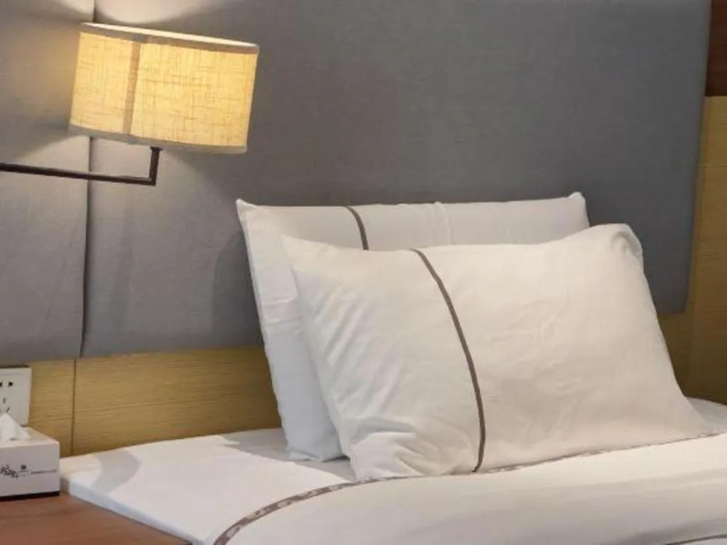 Bed in JTOUR Inn Yulin Railway Station Industrial Products Market