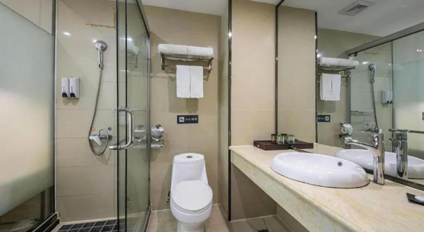 Borrman Hotel Wuhan Yangluo Metro Station Shenshuigang