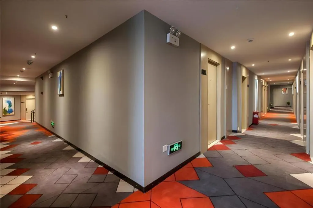 Borrman Hotel Wuhan Yangluo Metro Station Shenshuigang