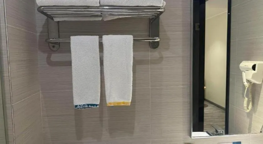 City Comfort Inn Wuhan University Guangbutun Metro Station