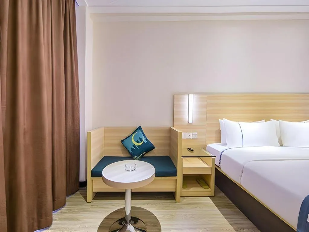 Bed in City Comfort Inn Wuhan University Guangbutun Metro Station