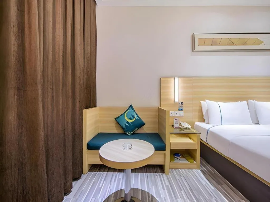 Bed in City Comfort Inn Wuhan University Guangbutun Metro Station