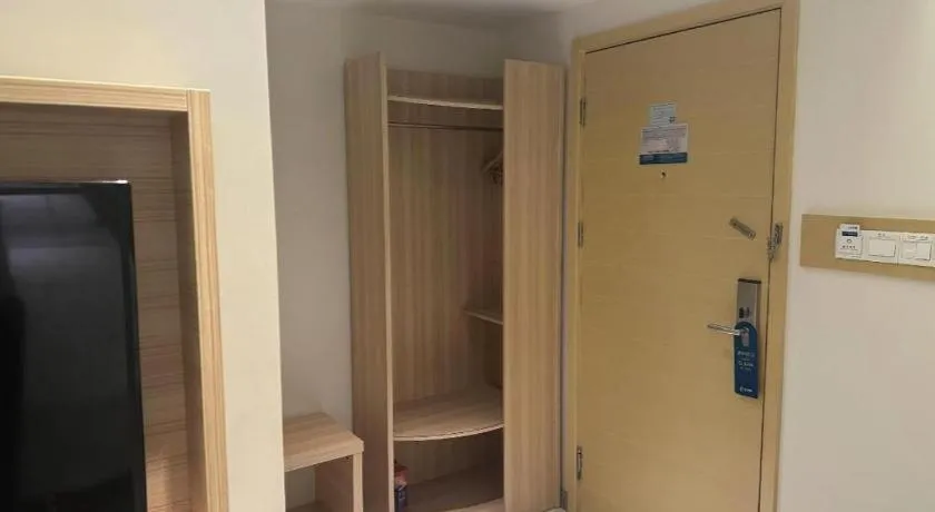 City Comfort Inn Wuhan University Guangbutun Metro Station