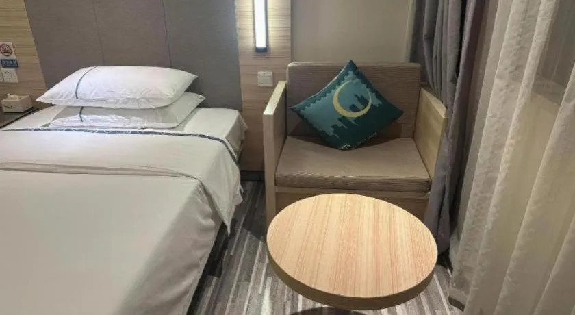 Bed in City Comfort Inn Wuhan University Guangbutun Metro Station