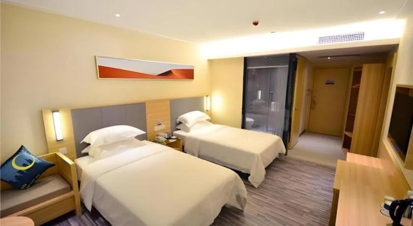 Bed in City Comfort Inn Wuhan University Guangbutun Metro Station