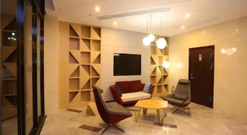 Borrman Hotel Zhongxiang Railway Station Mochou Village