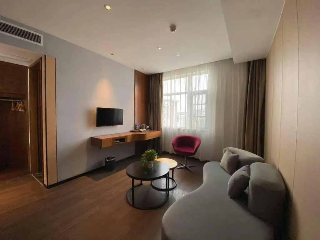 Borrman Hotel Zhongxiang Railway Station Mochou Village