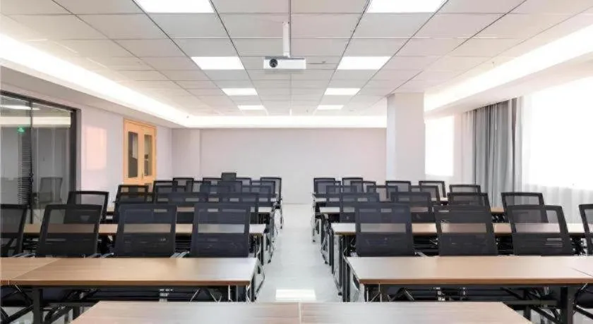 Borrman Hotel East Huai'an Railway Station Zhou 'Enlai Memorial