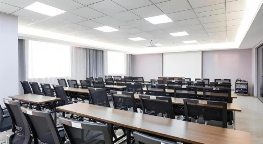 Borrman Hotel East Huai'an Railway Station Zhou 'Enlai Memorial