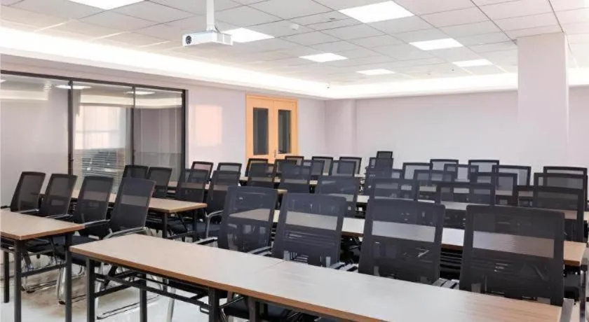 Borrman Hotel East Huai'an Railway Station Zhou 'Enlai Memorial