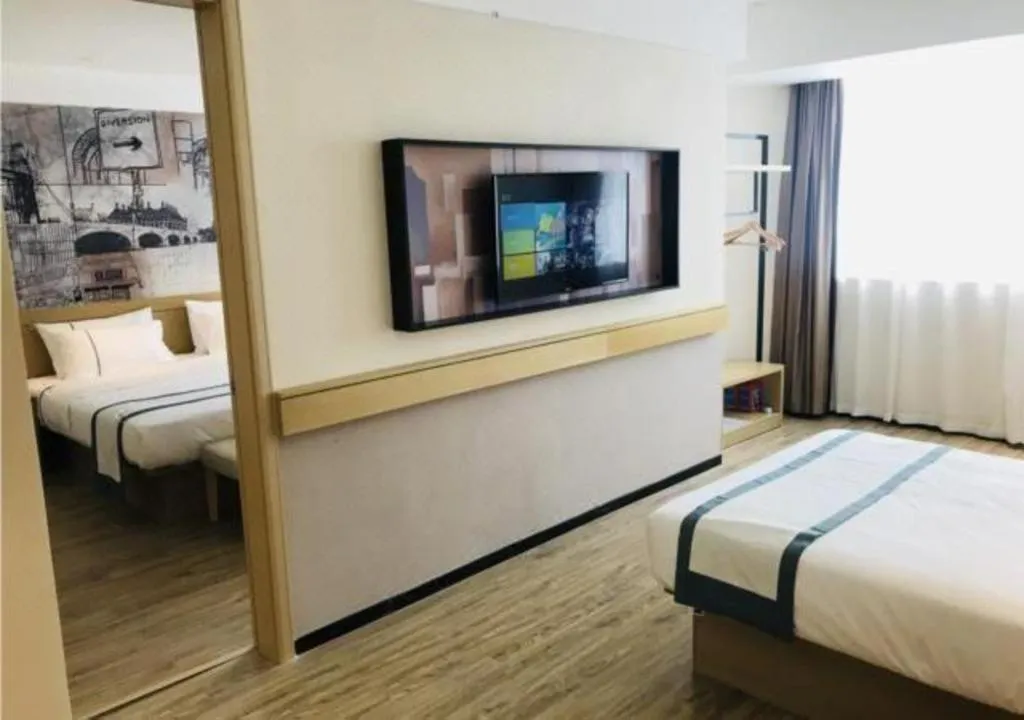 Bed in City Comfort Inn Guangzhou Liwan Zengjiao Jushu Metro Station