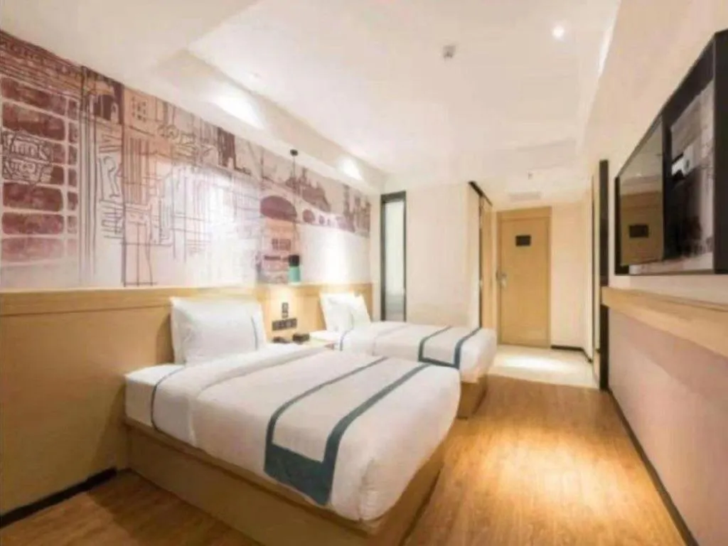 Bed in City Comfort Inn Guangzhou Liwan Zengjiao Jushu Metro Station