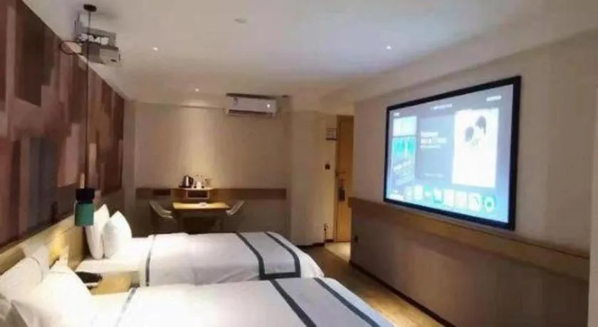 Bed in City Comfort Inn Guangzhou Liwan Zengjiao Jushu Metro Station