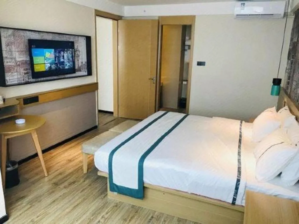 Bed in City Comfort Inn Guangzhou Liwan Zengjiao Jushu Metro Station