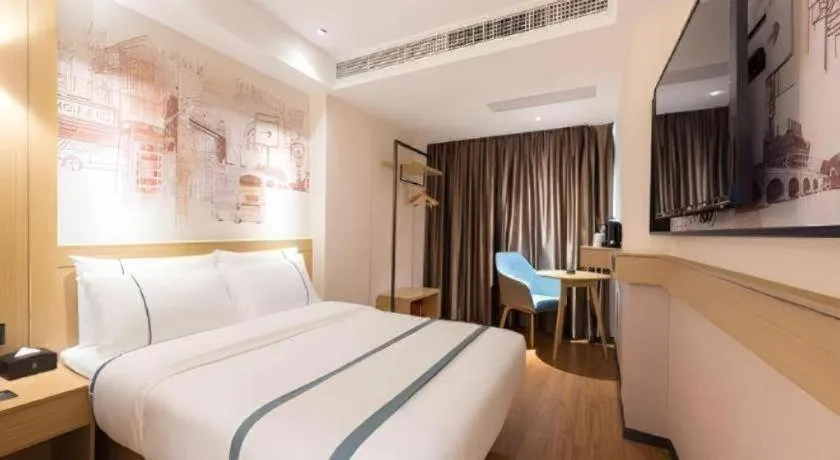 Bed in City Comfort Inn Guangzhou Liwan Zengjiao Jushu Metro Station