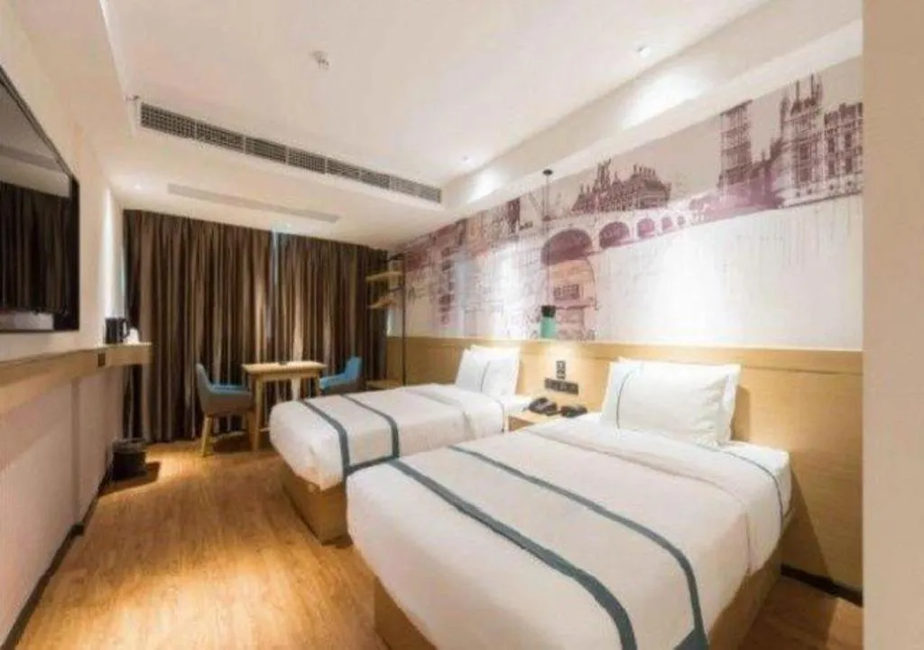 Bed in City Comfort Inn Guangzhou Liwan Zengjiao Jushu Metro Station