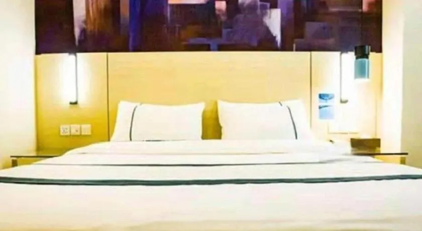 Bed in City Comfort Inn Guangzhou Liwan Zengjiao Jushu Metro Station