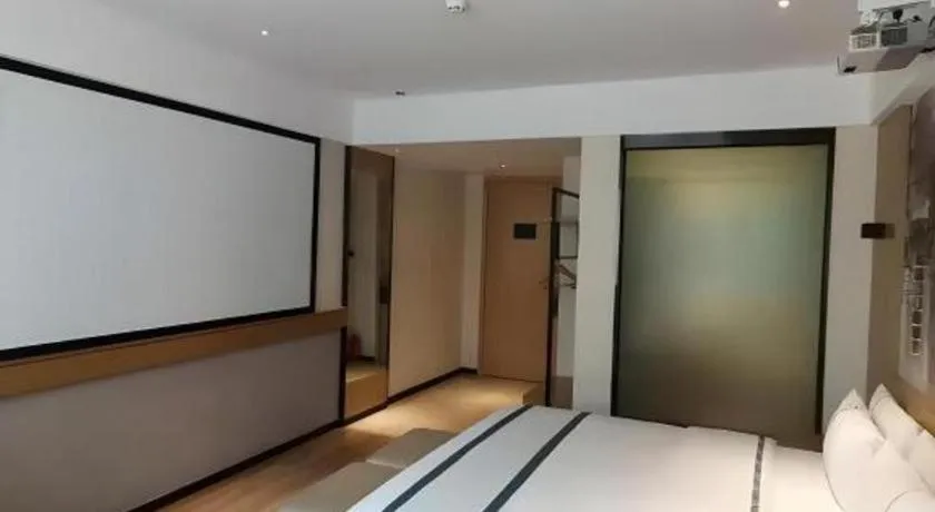 Bed in City Comfort Inn Guangzhou Liwan Zengjiao Jushu Metro Station