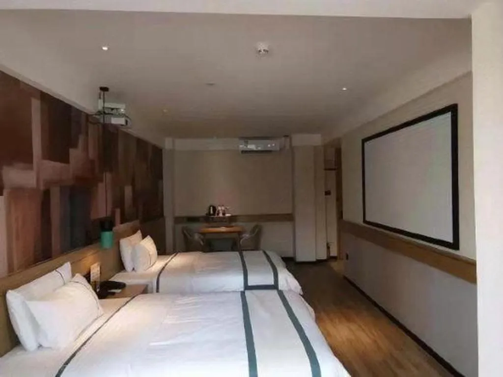 Bed in City Comfort Inn Guangzhou Liwan Zengjiao Jushu Metro Station