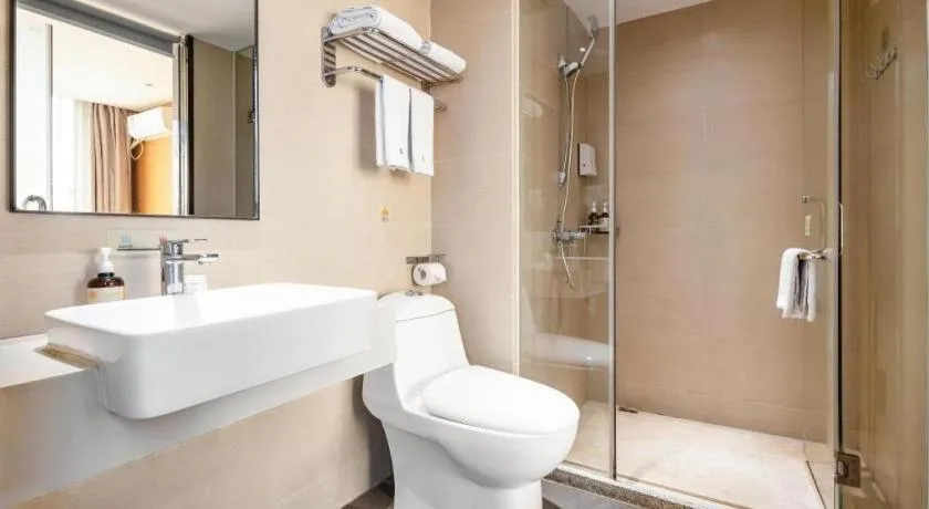 JTOUR Inn Guigang Life Port High-speed Railway Station