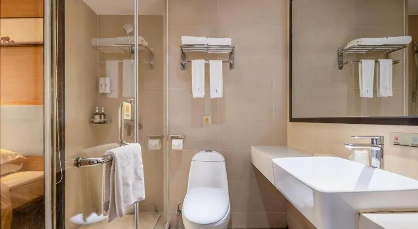 JTOUR Inn Guigang Life Port High-speed Railway Station