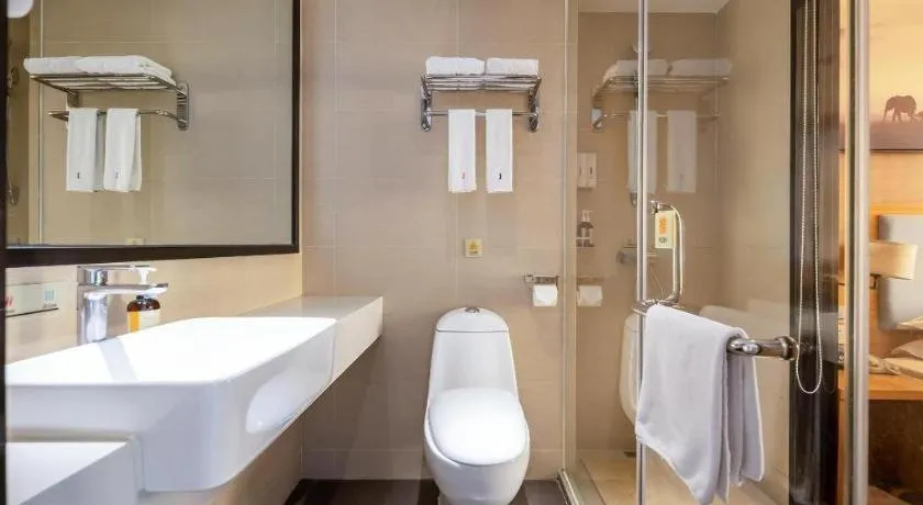 JTOUR Inn Guigang Life Port High-speed Railway Station