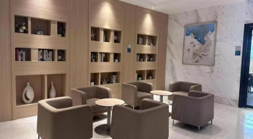 City Comfort Inn Wuhan Wuchang Railway Station East Square