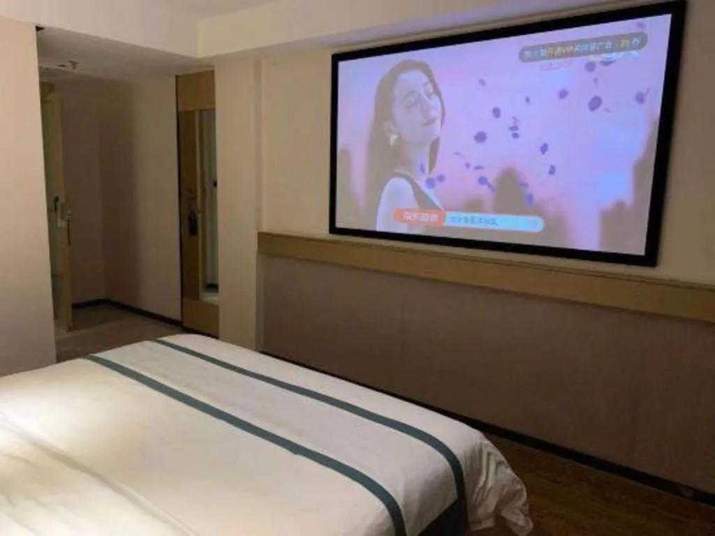 Bed in City Comfort Inn Guangzhou Southern Hospital Tonghe Metro Station