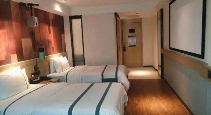 Bed in City Comfort Inn Guangzhou Southern Hospital Tonghe Metro Station