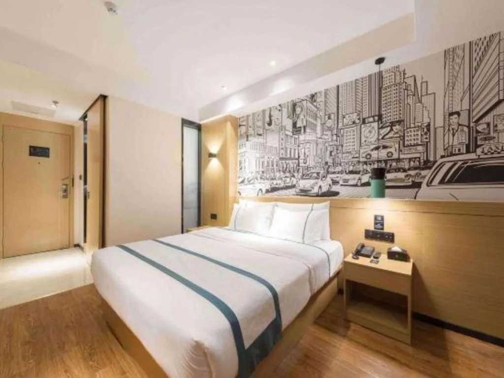 Bed in City Comfort Inn Guangzhou Southern Hospital Tonghe Metro Station