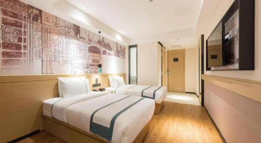 Bed in City Comfort Inn Guangzhou Southern Hospital Tonghe Metro Station