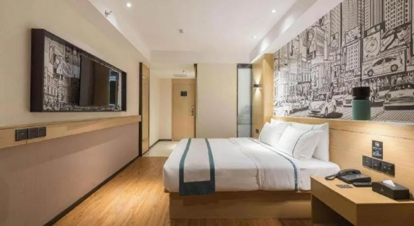 Bed in City Comfort Inn Guangzhou Southern Hospital Tonghe Metro Station