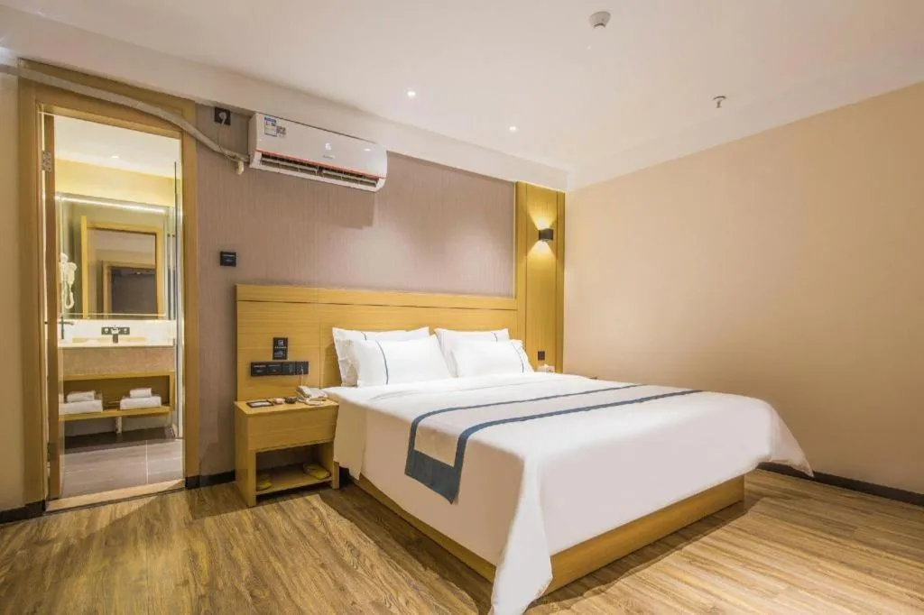 Bed in City Comfort Inn Guangzhou Jiahe Wanggang Metro Station Police Academy Changhong