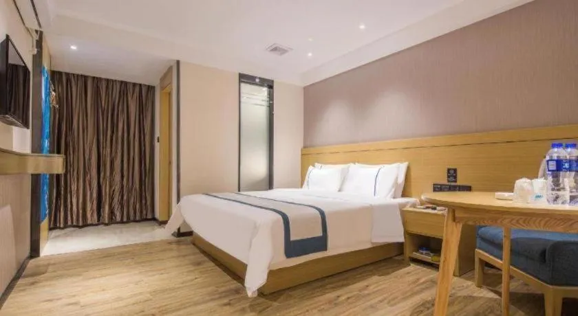 Bed in City Comfort Inn Guangzhou Jiahe Wanggang Metro Station Police Academy Changhong