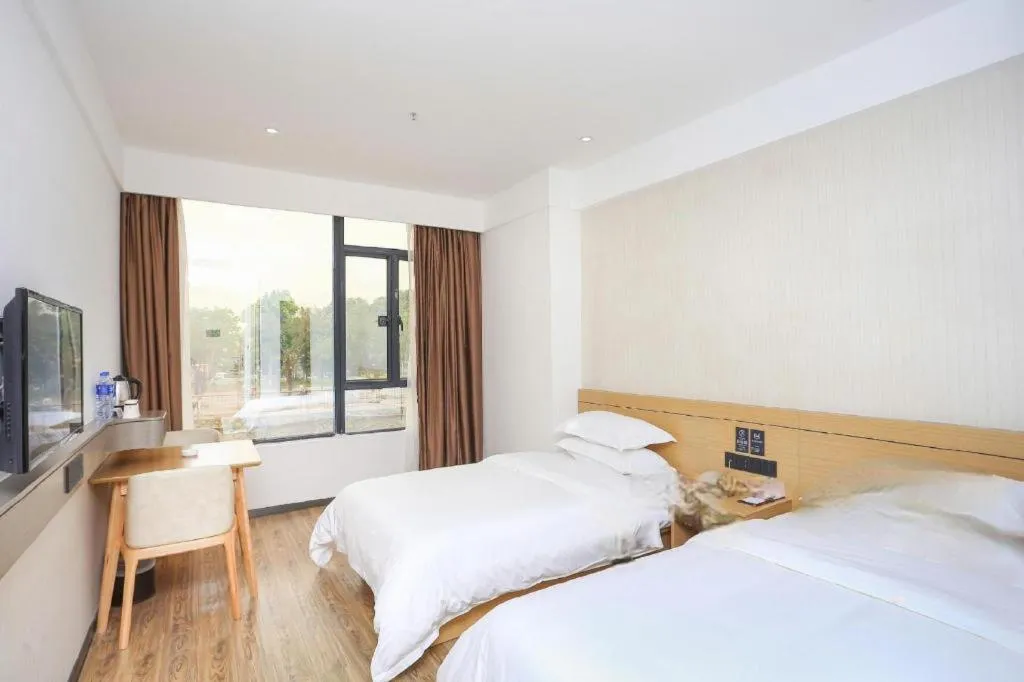 Bed in City Comfort Inn Guangzhou Jiahe Wanggang Metro Station Police Academy Changhong