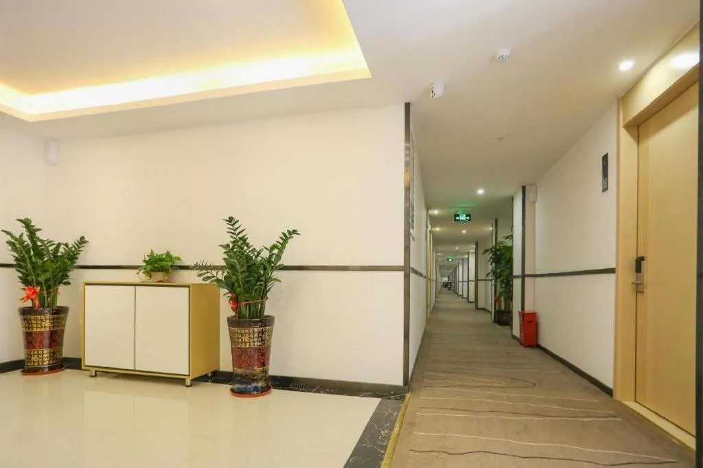 City Comfort Inn Guangzhou Jiahe Wanggang Metro Station Police Academy Changhong