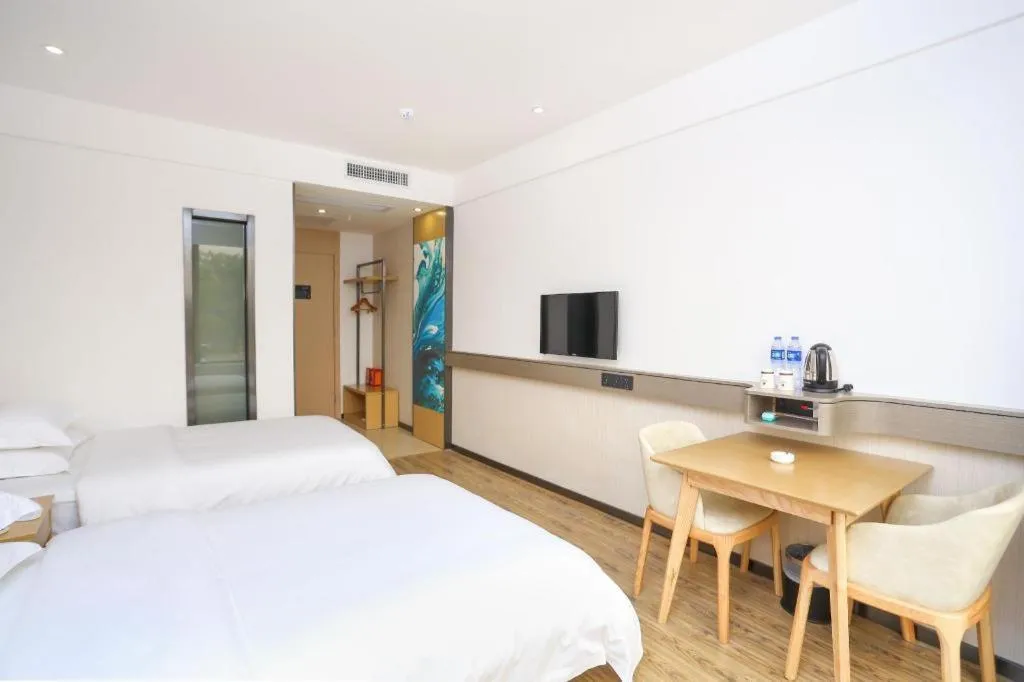 Bed in City Comfort Inn Guangzhou Jiahe Wanggang Metro Station Police Academy Changhong