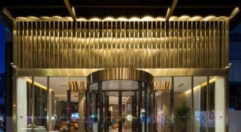 Echarm Plus Hotel Changsha High-speed Railway South Station Desiqin