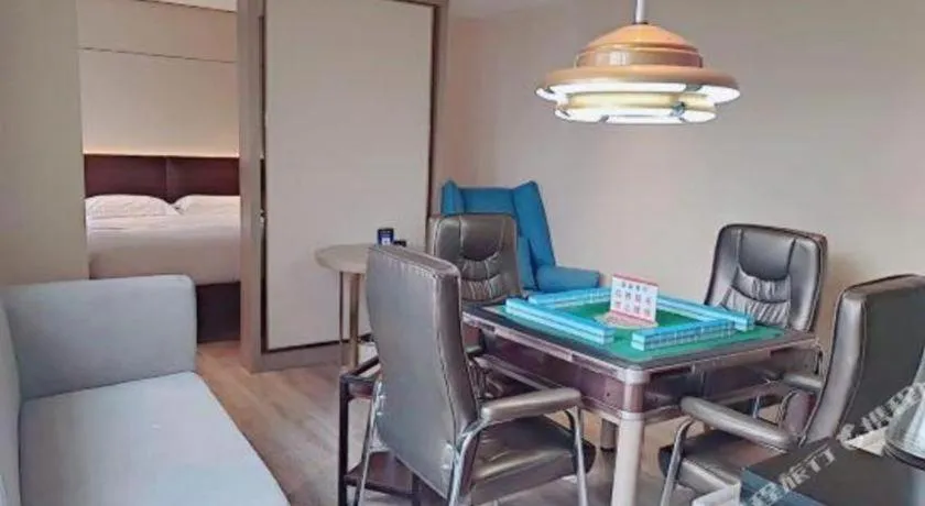 Bed in Echarm Plus Hotel Changsha High-speed Railway South Station Desiqin