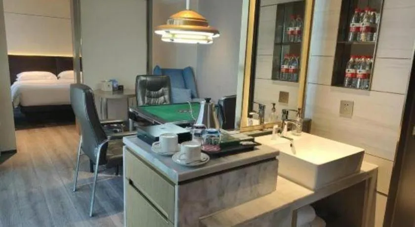 Bed in Echarm Plus Hotel Changsha High-speed Railway South Station Desiqin