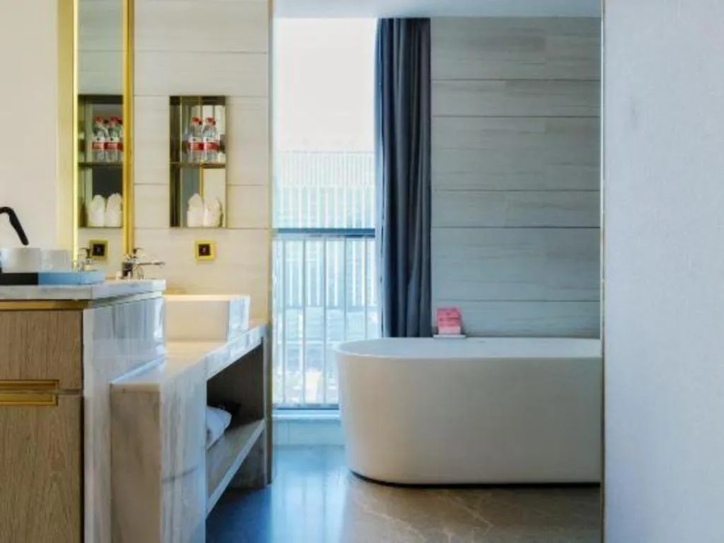 Echarm Plus Hotel Changsha High-speed Railway South Station Desiqin