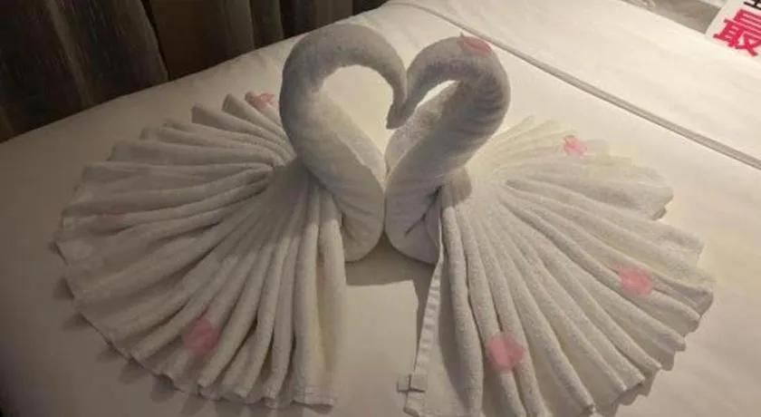 Echarm Plus Hotel Changsha High-speed Railway South Station Desiqin