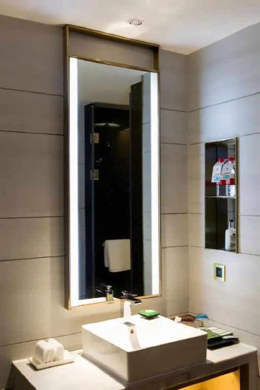 Echarm Plus Hotel Changsha High-speed Railway South Station Desiqin