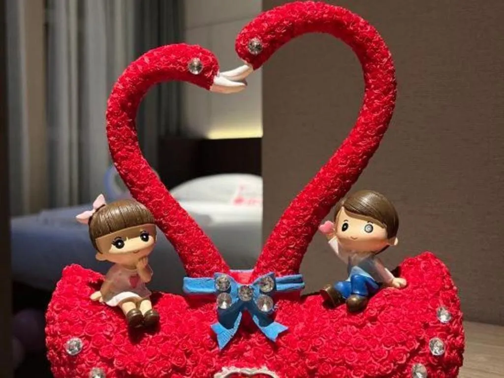 Echarm Plus Hotel Changsha High-speed Railway South Station Desiqin